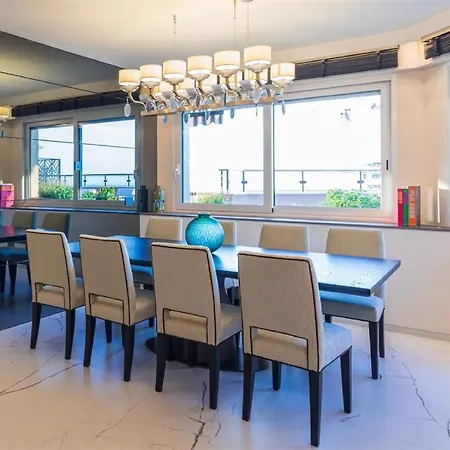 Comfortable And Prestigious Interior