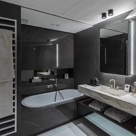 Comfortable And Prestigious Interior Beausoleil