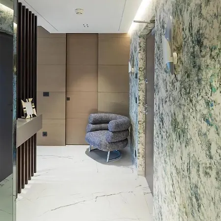Comfortable And Prestigious Interior *