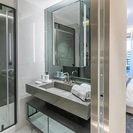 Comfortable And Prestigious Interior *