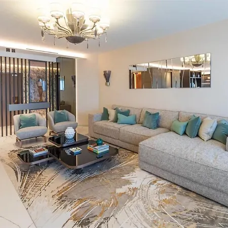 Comfortable And Prestigious Interior * Beausoleil
