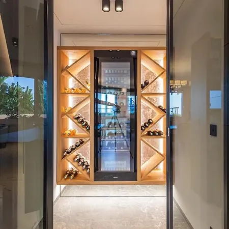 Comfortable And Prestigious Interior * Beausoleil