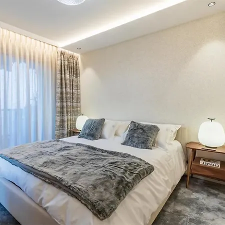 Comfortable And Prestigious Interior * Beausoleil